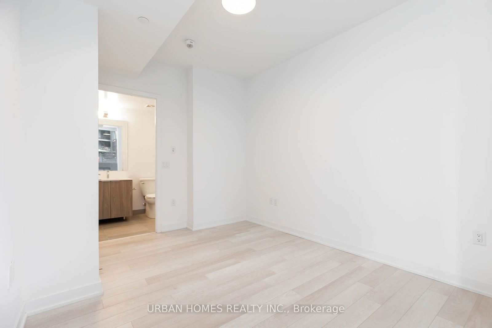 357 King St W, unit 608 for rent