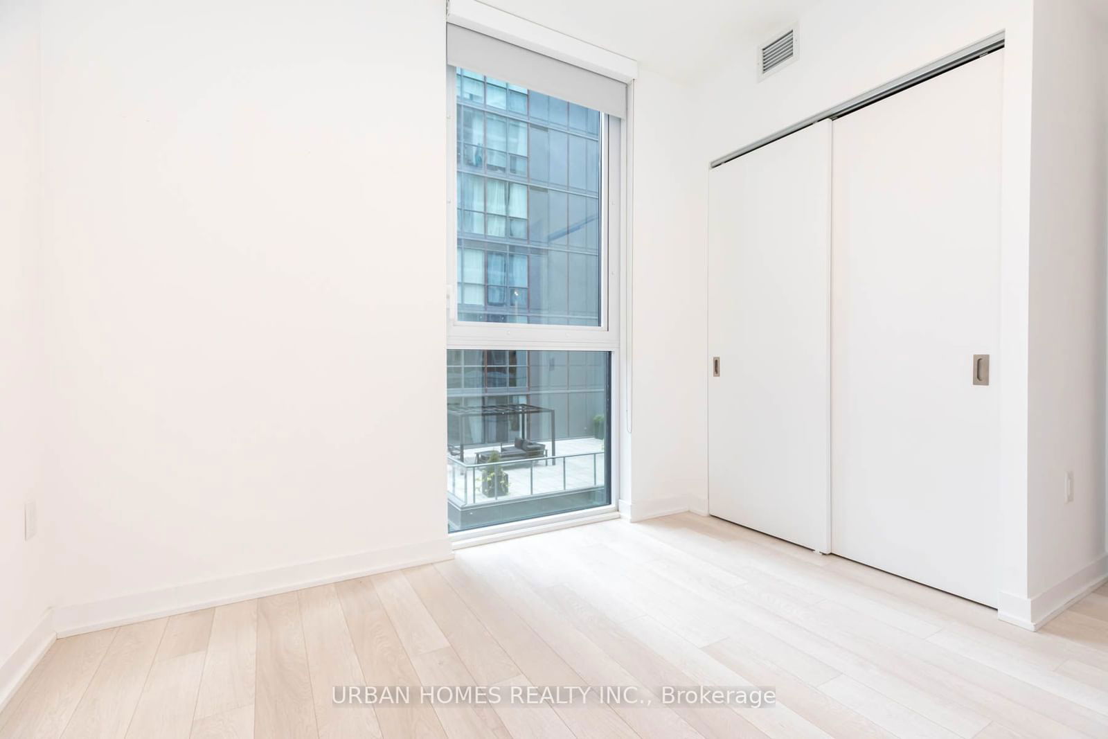 357 King St W, unit 608 for rent