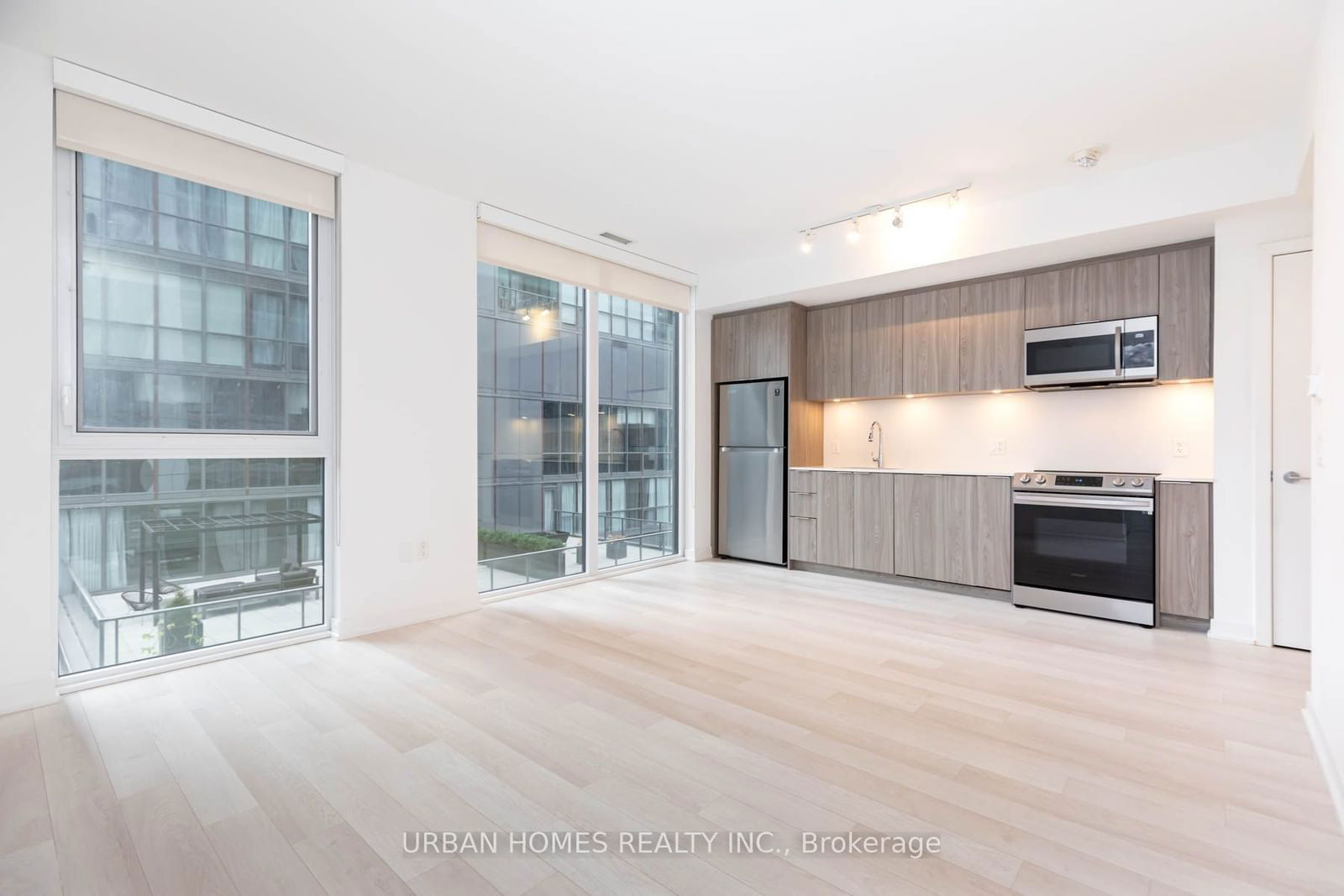 357 King St W, unit 608 for rent