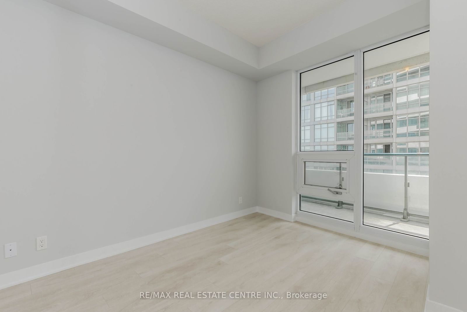 2221 Yonge St, unit 3506 for rent