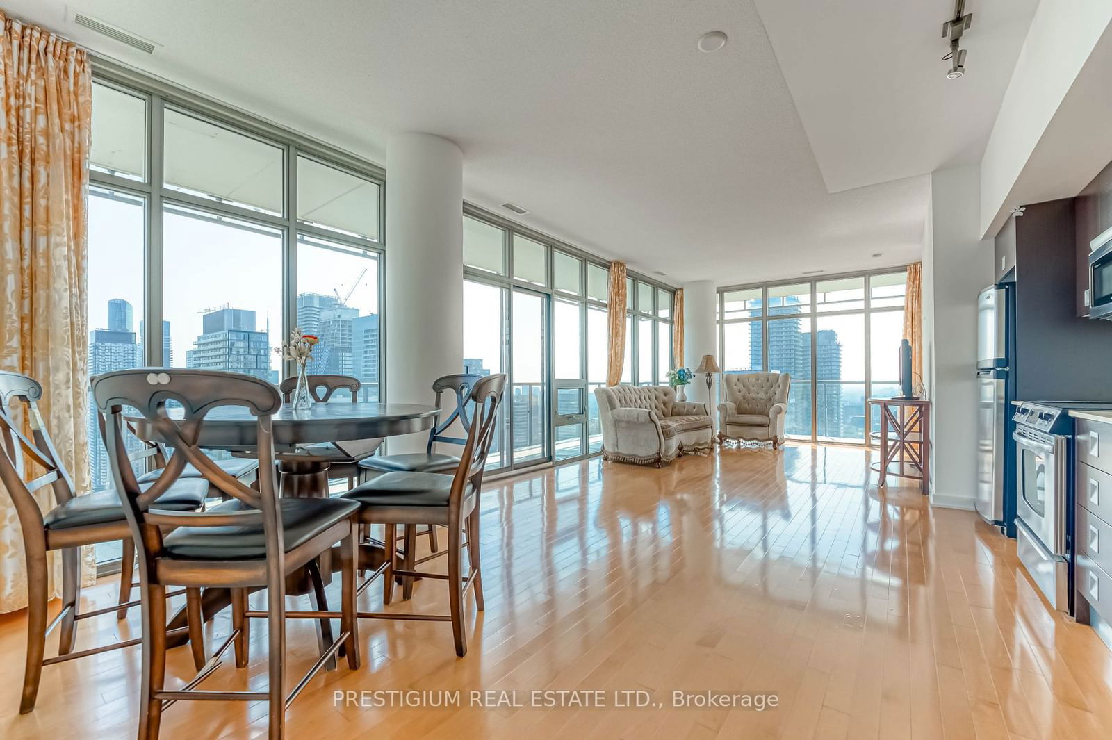 33 CHARLES St E, unit 3704 for sale