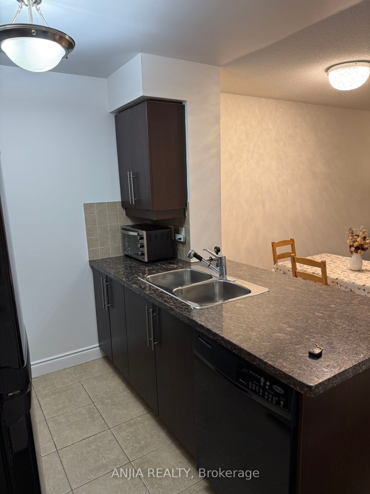 25 Greenview Ave, unit 1024 for rent