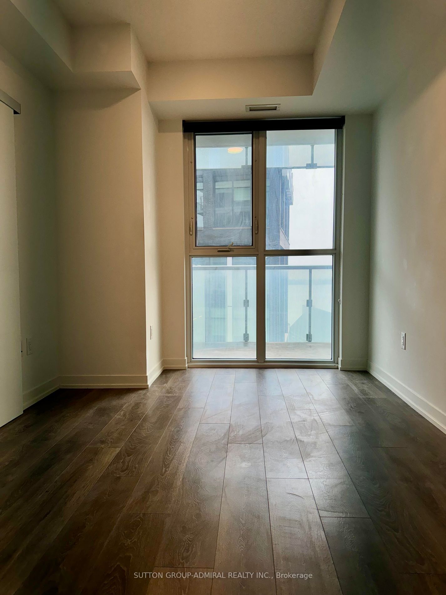 15 Lower Jarvis St, unit 1404 for rent