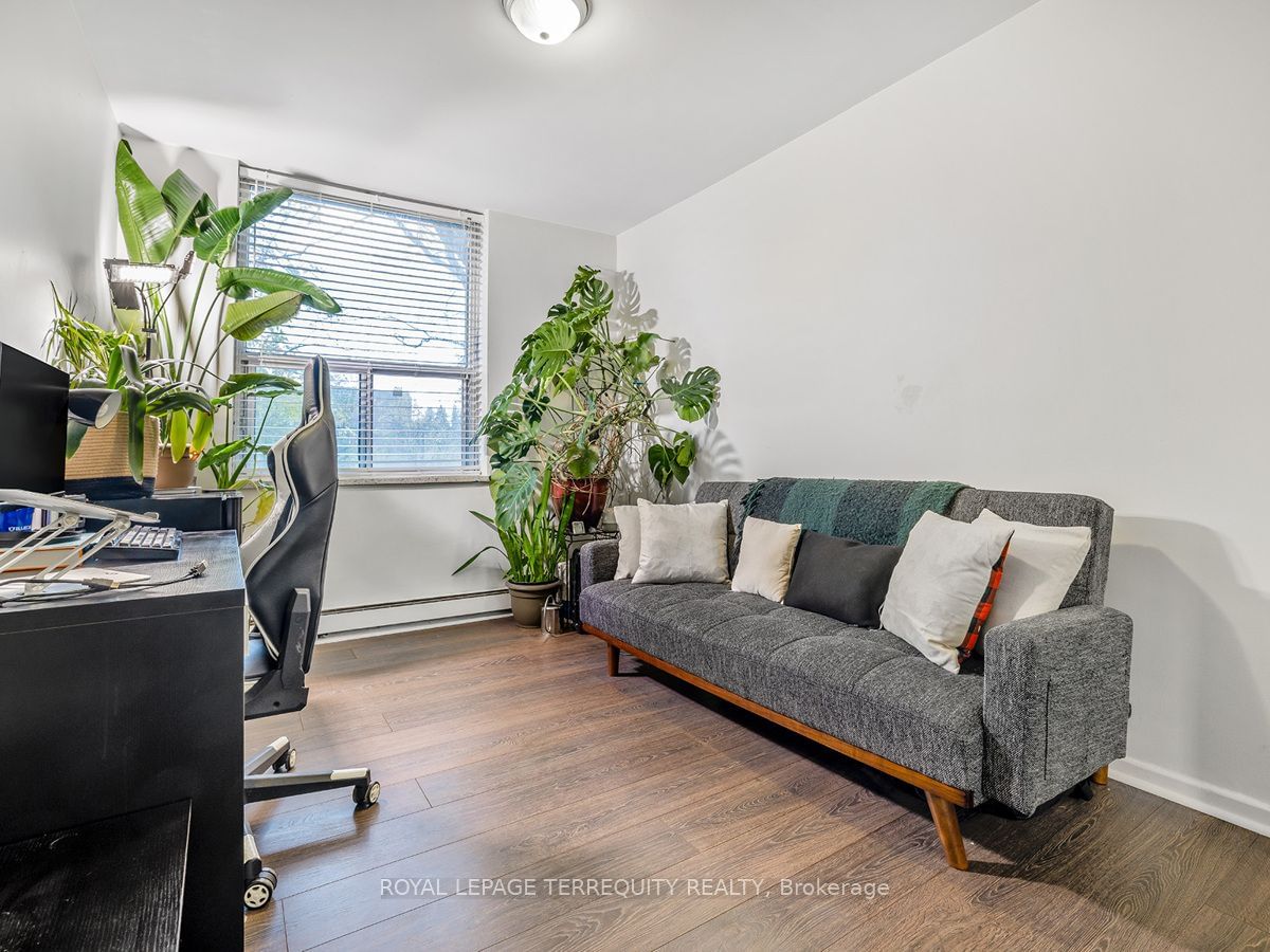 70 Old Sheppard Ave, unit 104 for sale