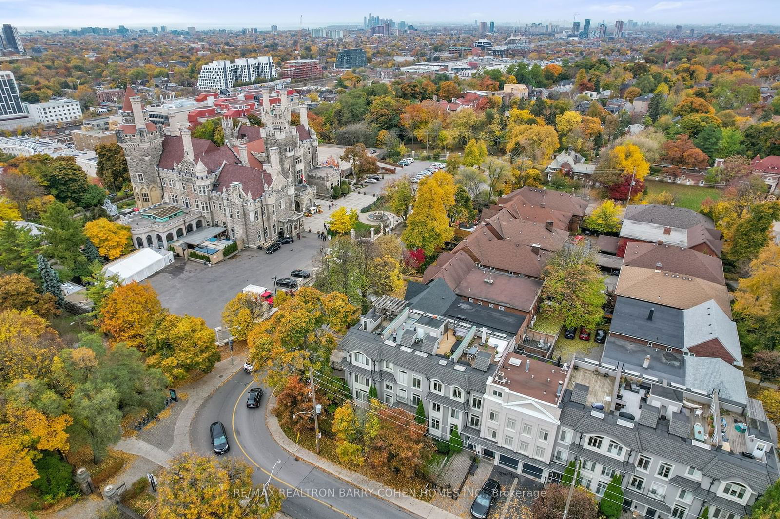 Castle View Terrace, Midtown, Toronto