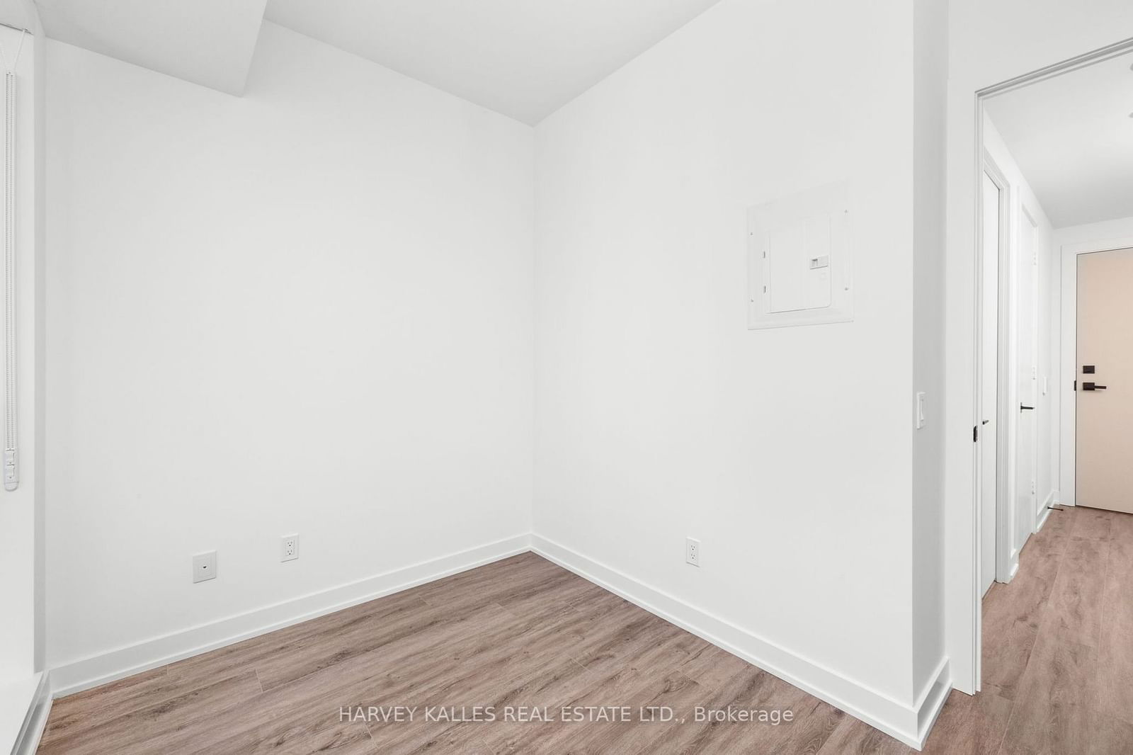 327 King St W, unit 4205 for rent