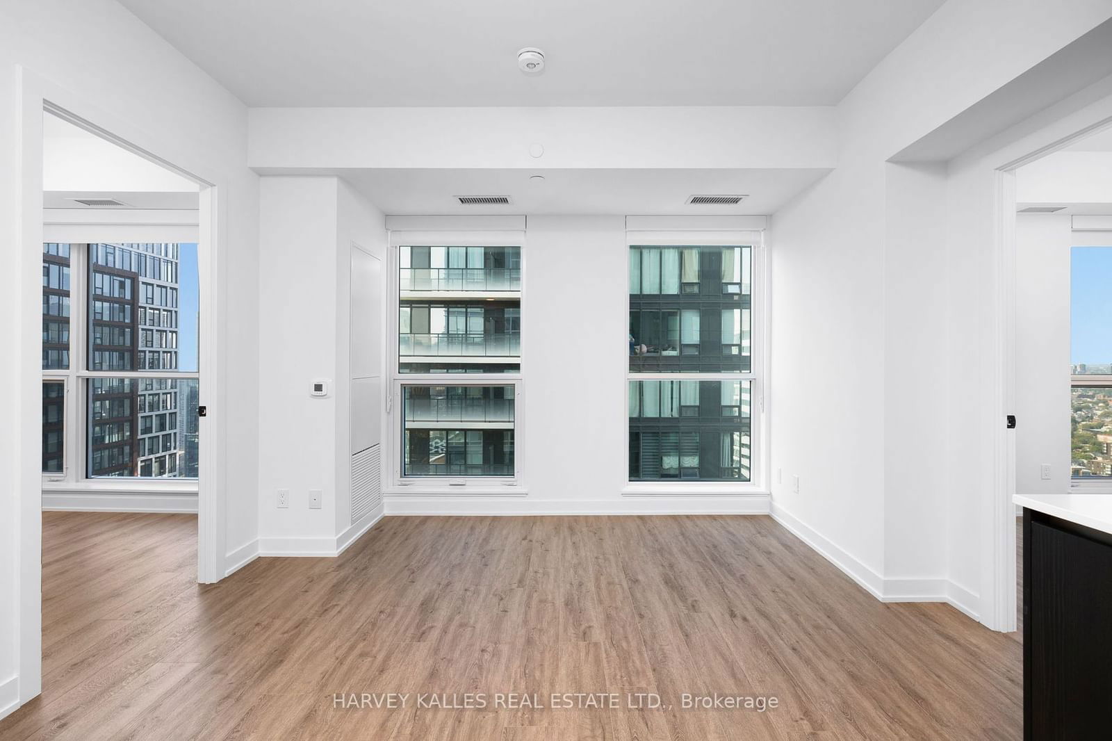 327 King St W, unit 4504 for rent