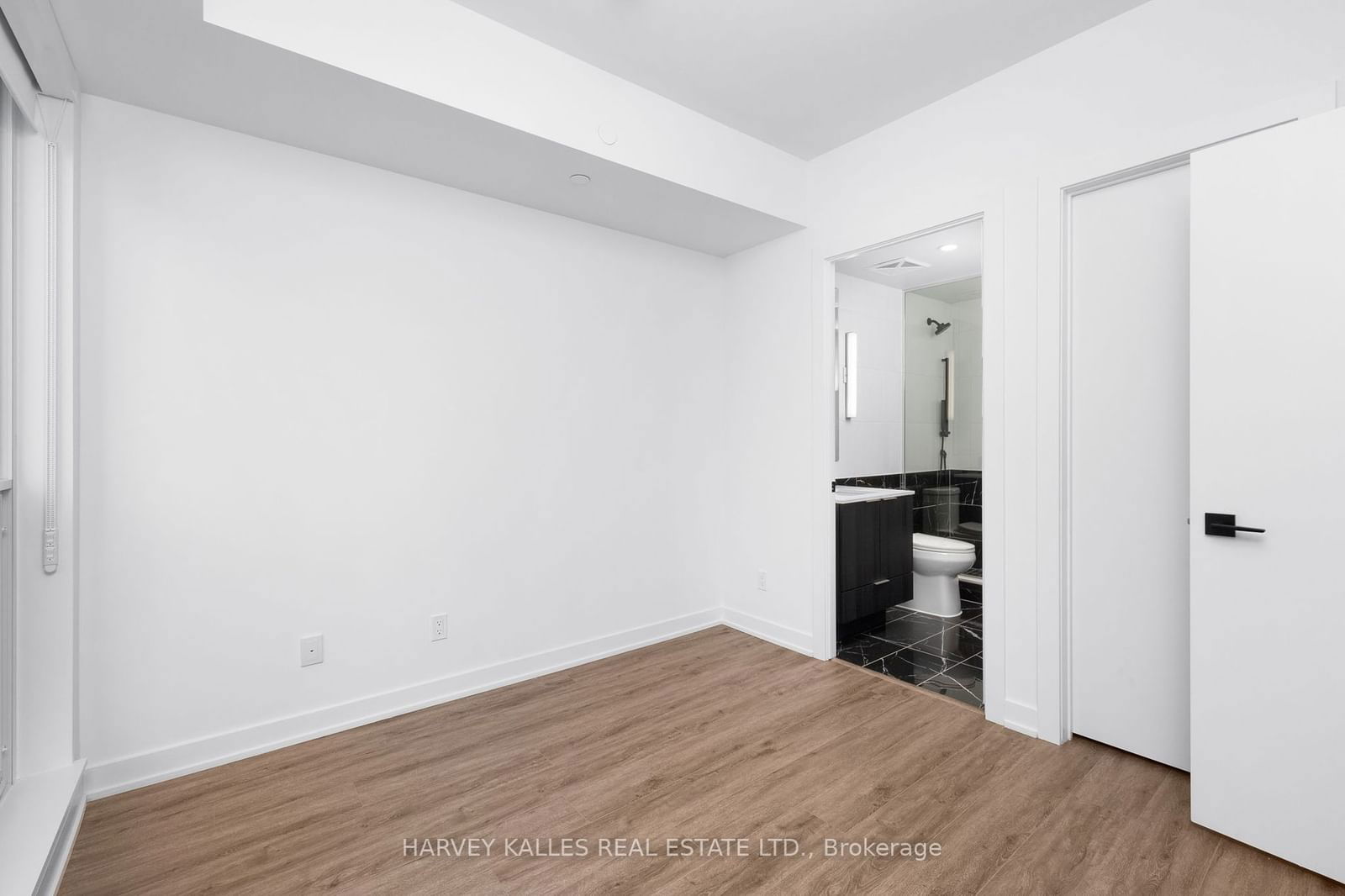 327 King St W, unit 4504 for rent