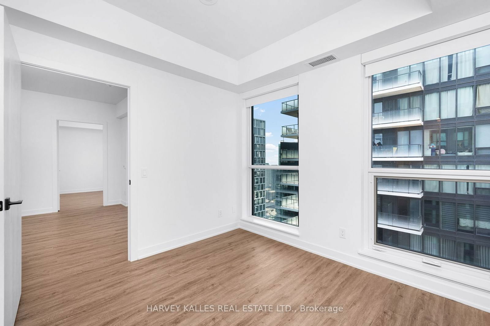 327 King St W, unit 4504 for rent