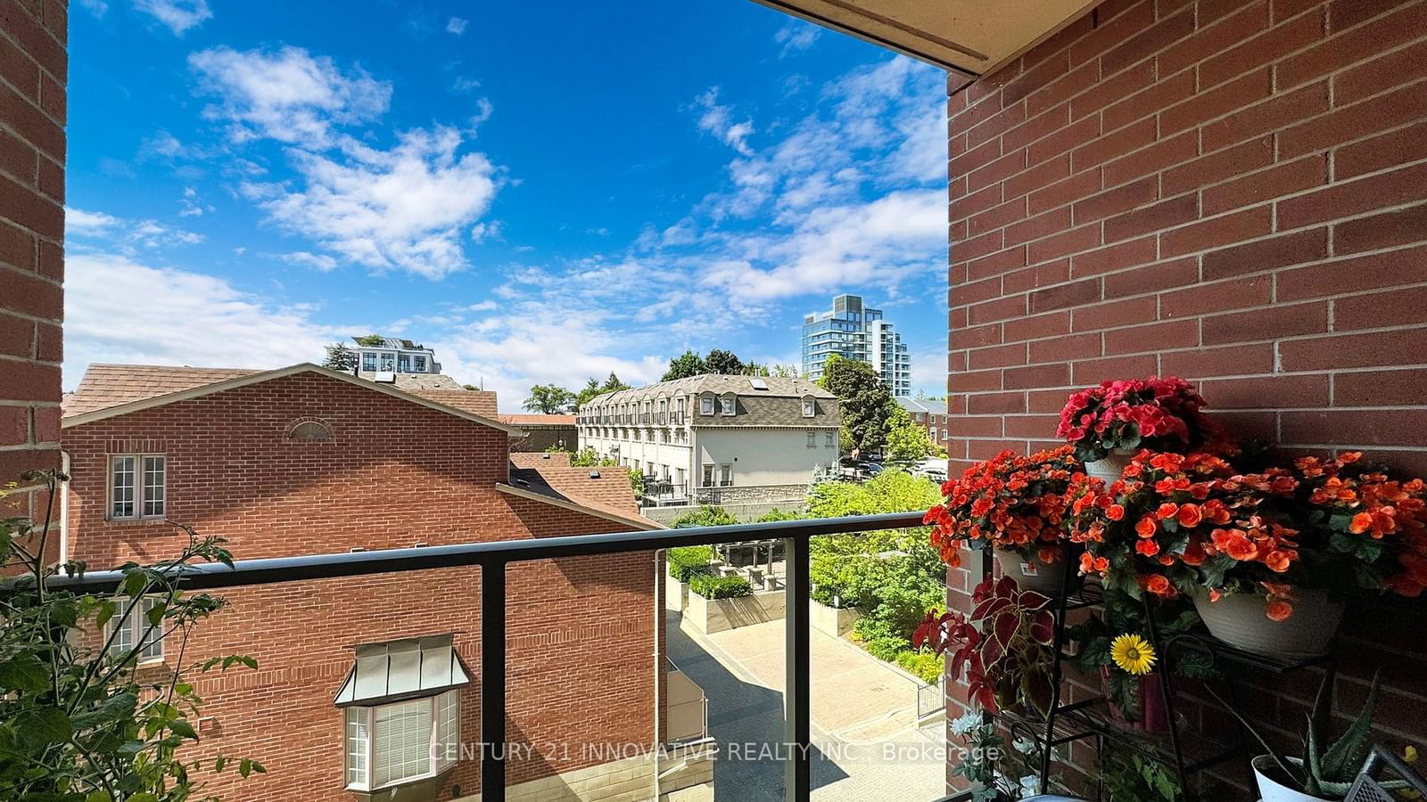 1 Clairtrell Rd, unit 511 for sale