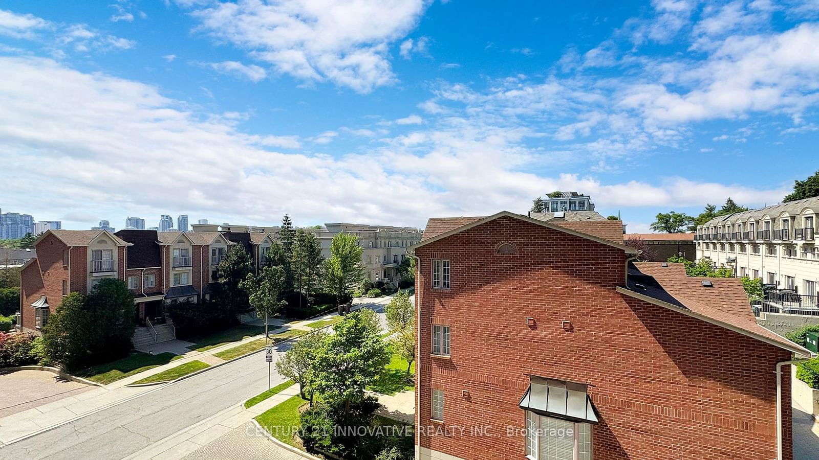 1 Clairtrell Rd, unit 511 for sale