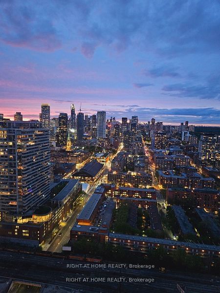 Lighthouse East Tower Condos, Downtown, Toronto