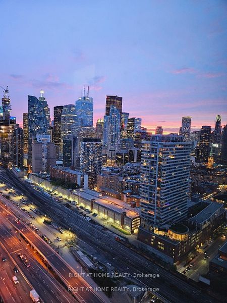 Lighthouse East Tower Condos, Downtown, Toronto