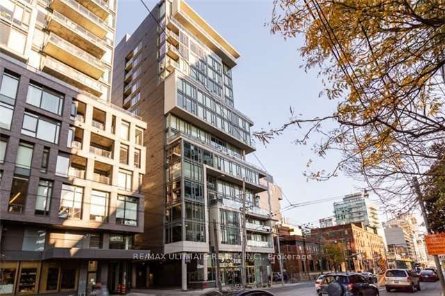 95 Bathurst St, unit 425 for rent