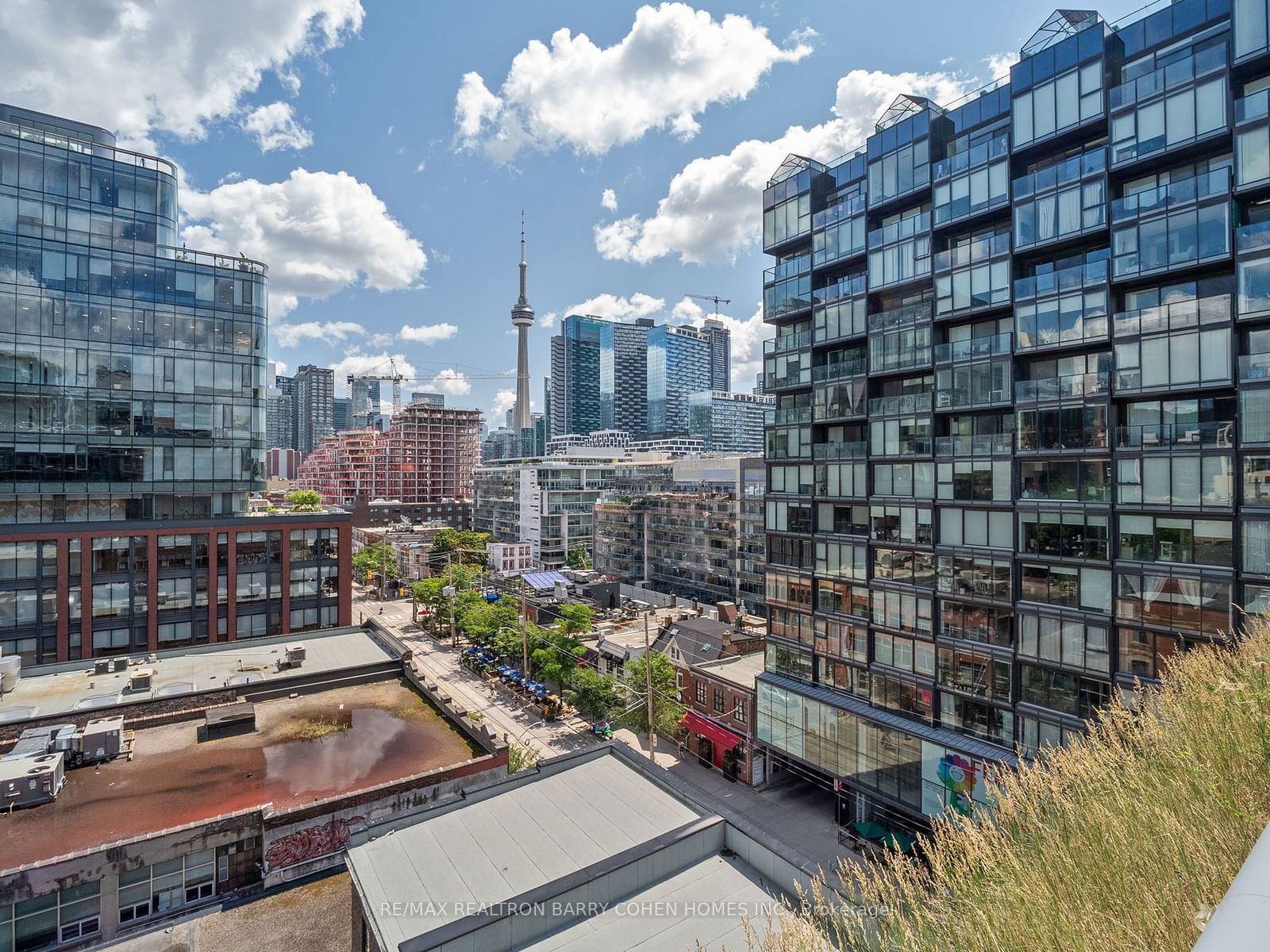 650 King St W, unit 810 for sale