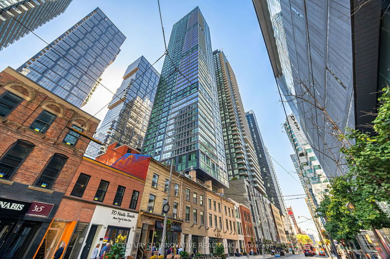 327 King St W, unit 601 for sale