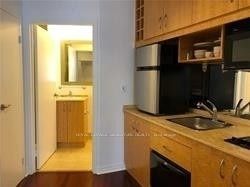 1 King St W, unit 2702 for rent