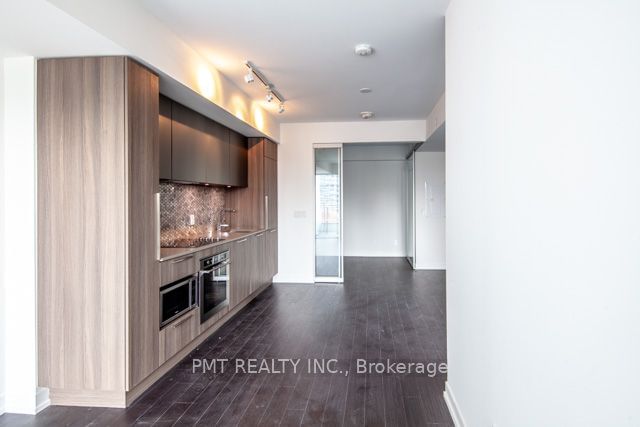 85 Wood St, unit 1617 for rent