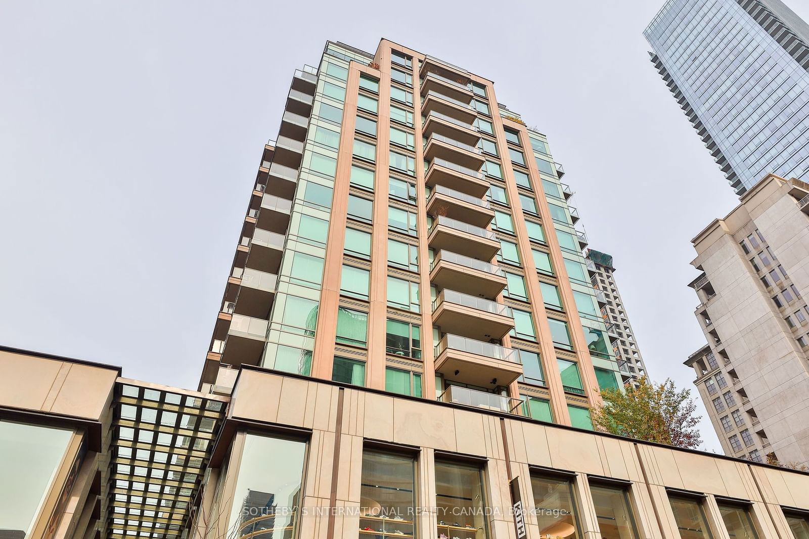 80 Yorkville Ave, unit 802 for rent