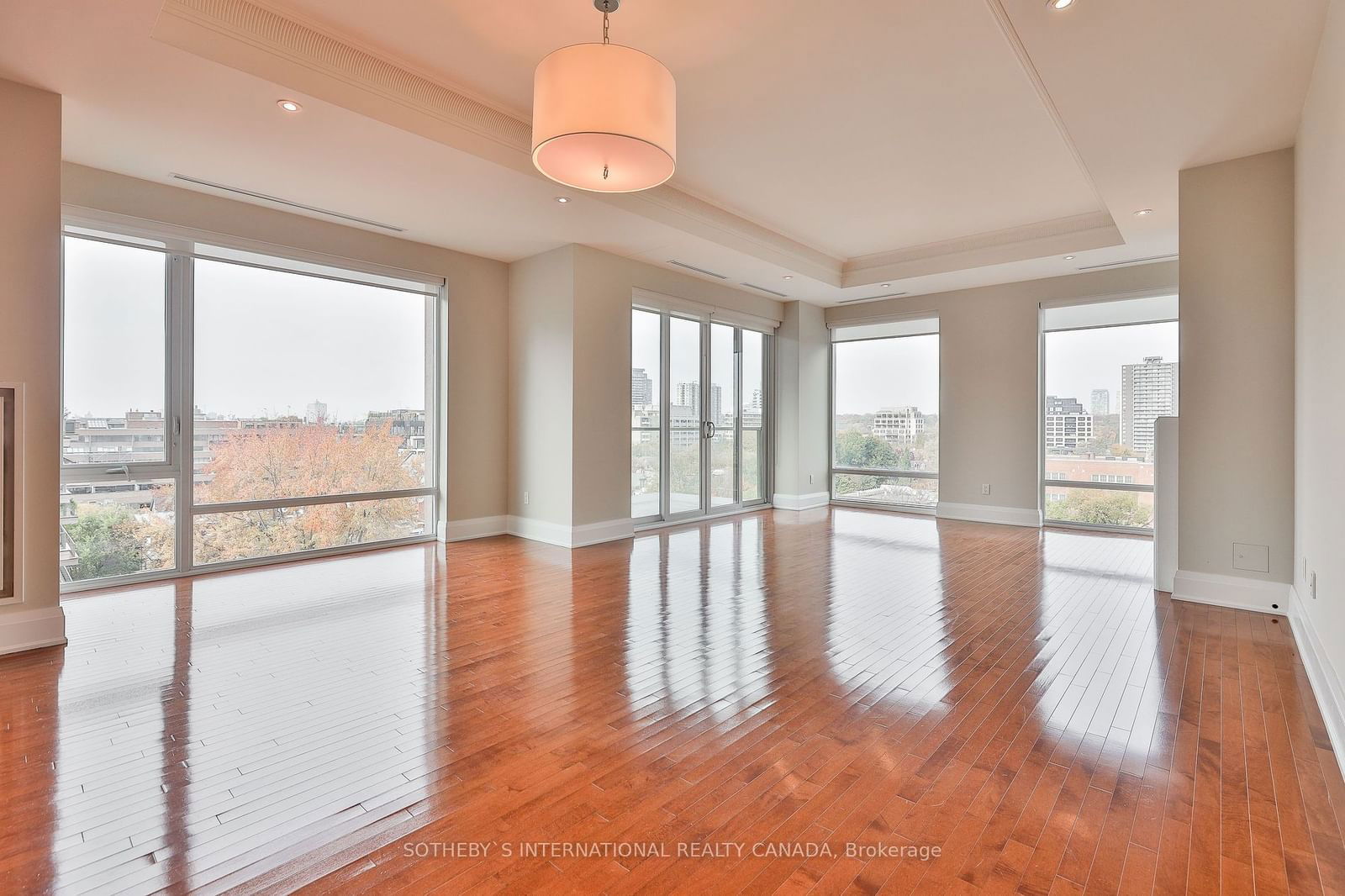 80 Yorkville Ave, unit 802 for rent