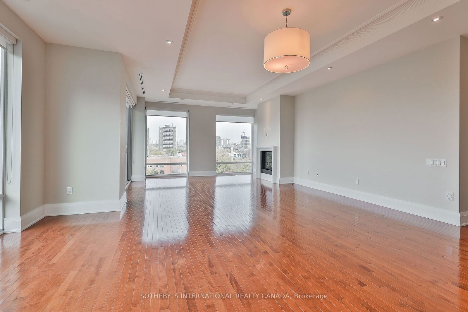 80 Yorkville Ave, unit 802 for rent