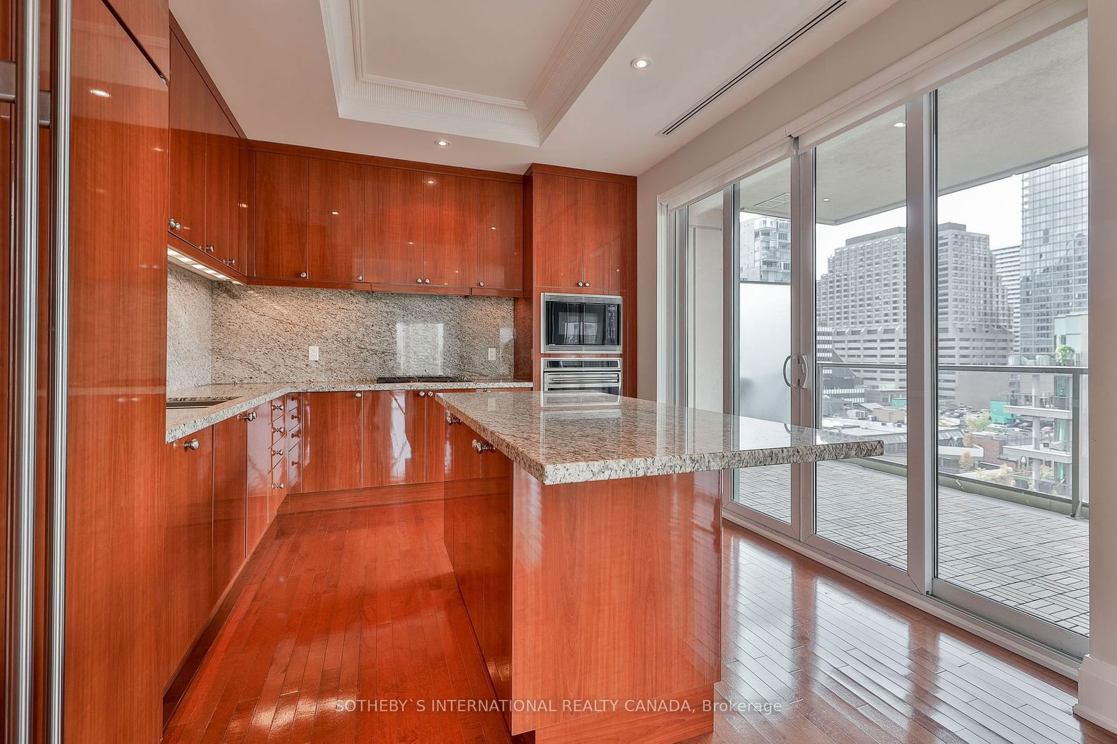 80 Yorkville Ave, unit 802 for rent