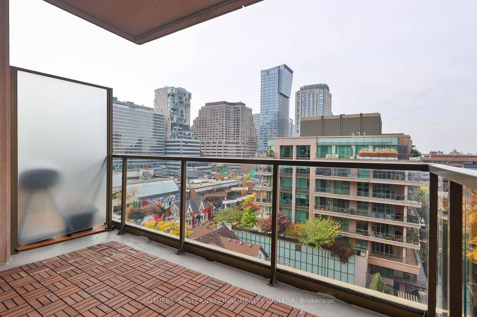 80 Yorkville Ave, unit 802 for rent