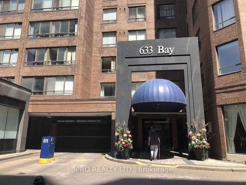 633 Bay St, unit 1623 for rent