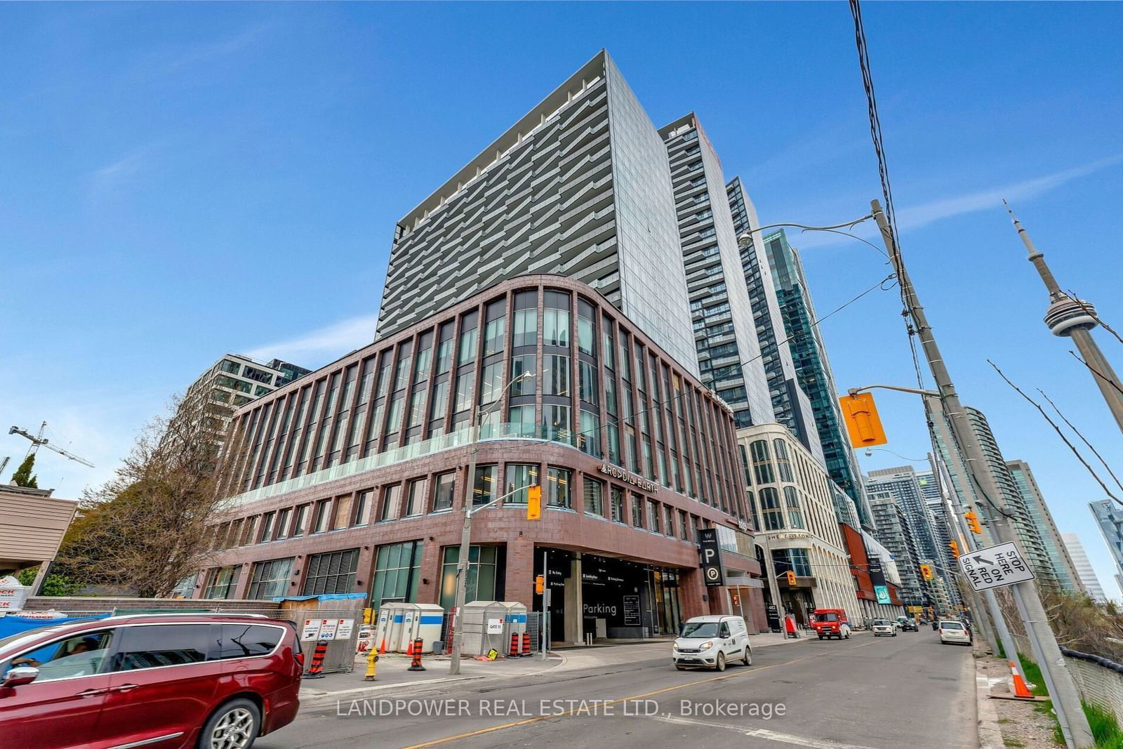 480 Front St W, unit 806 for sale