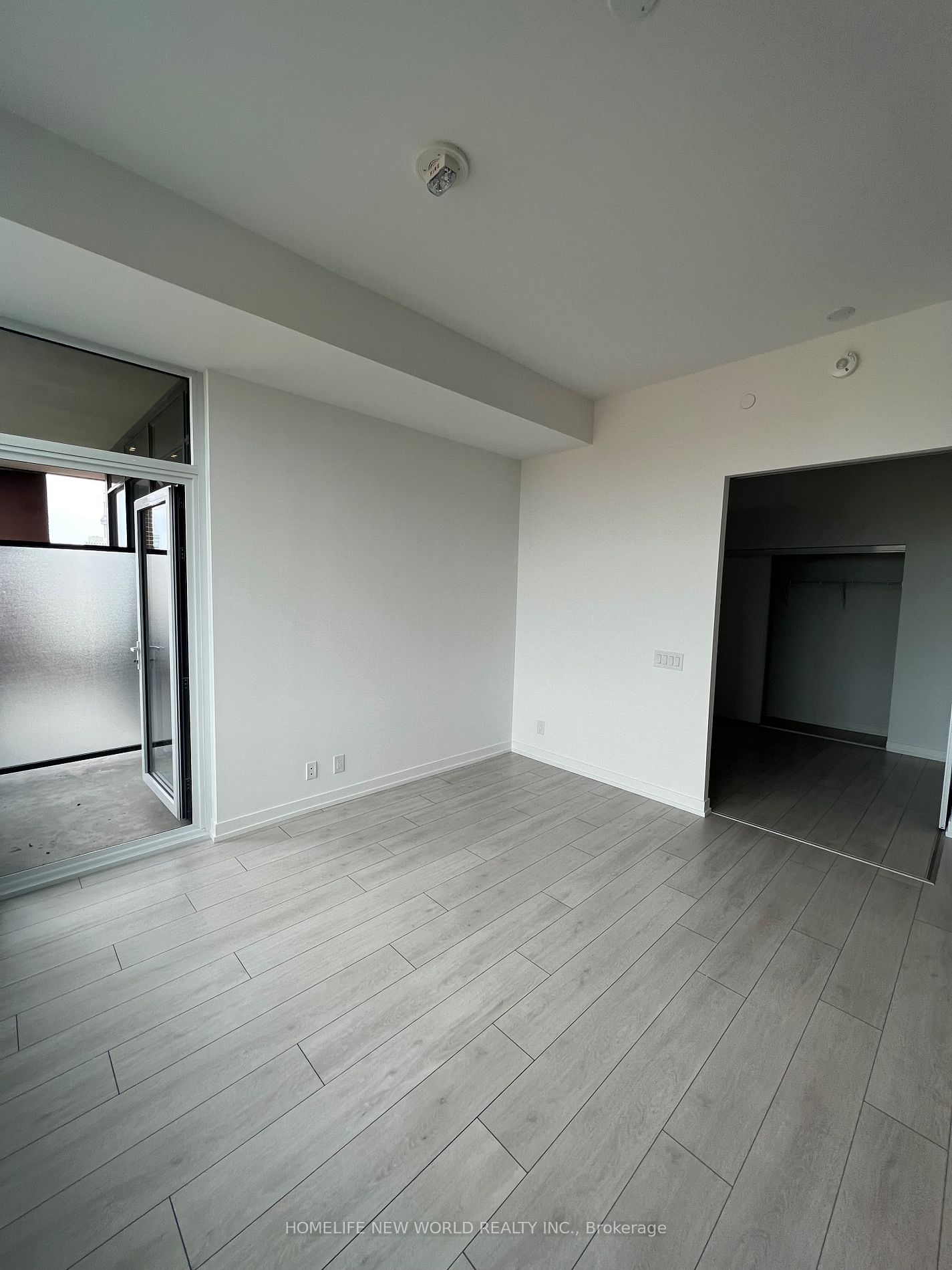 270 Dufferin St N, unit 922 for rent