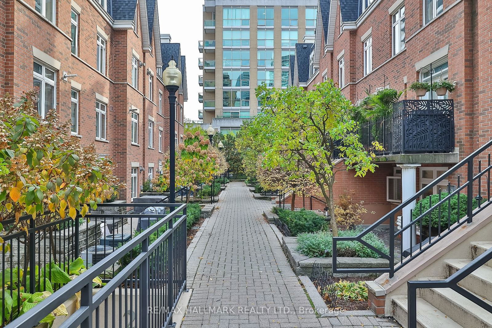 Redpath Townhomes, Midtown, Toronto