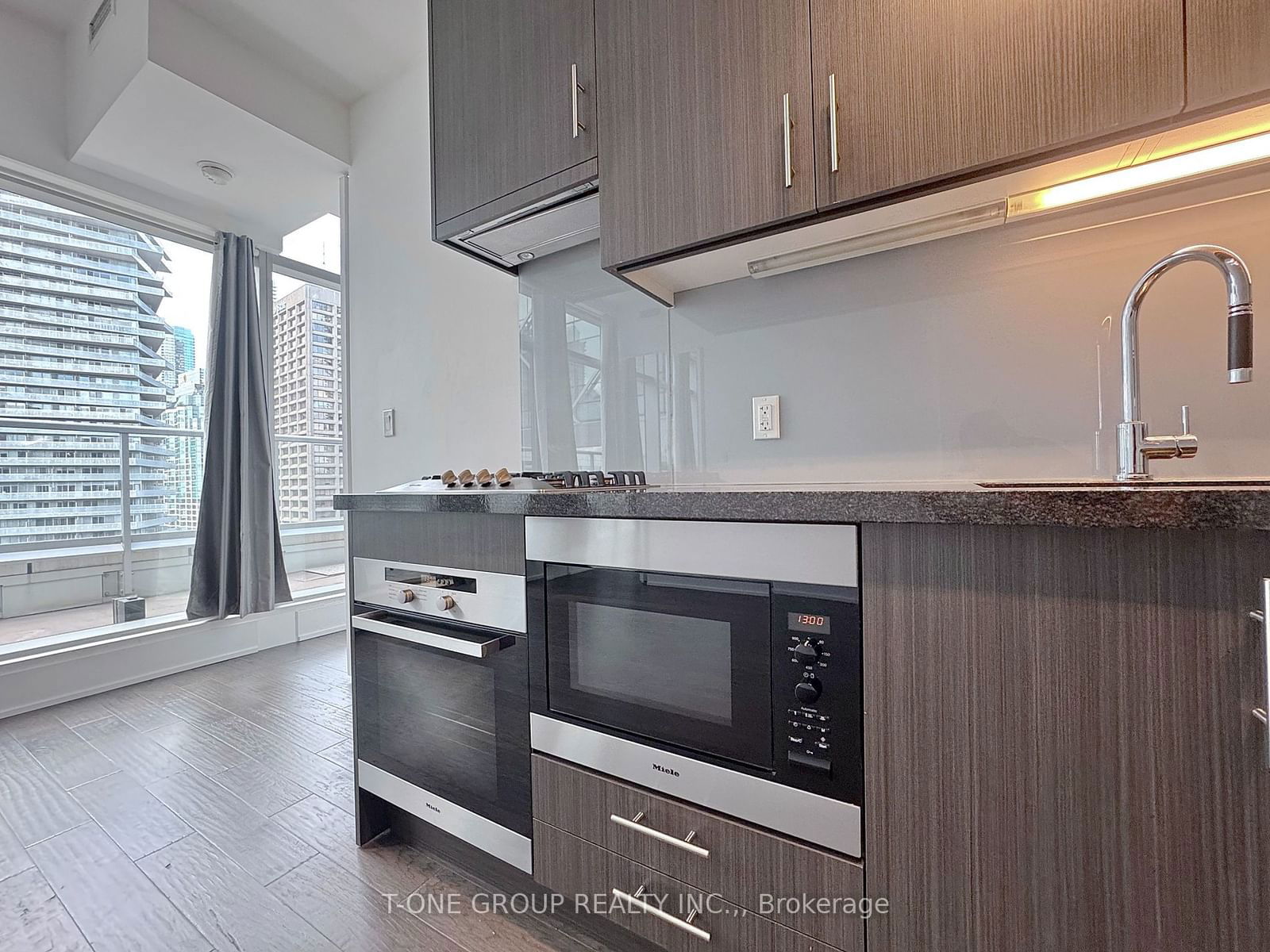 39 Queens Quay E, unit 1122 for rent