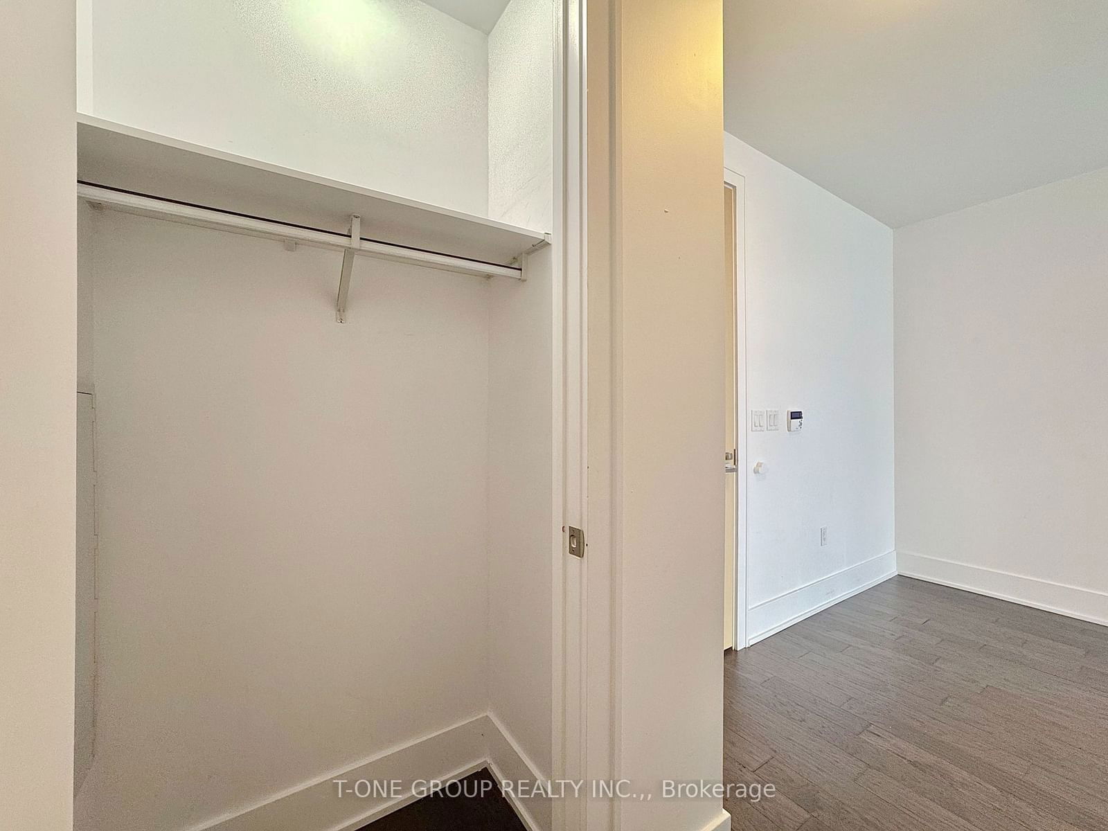 39 Queens Quay E, unit 1122 for rent