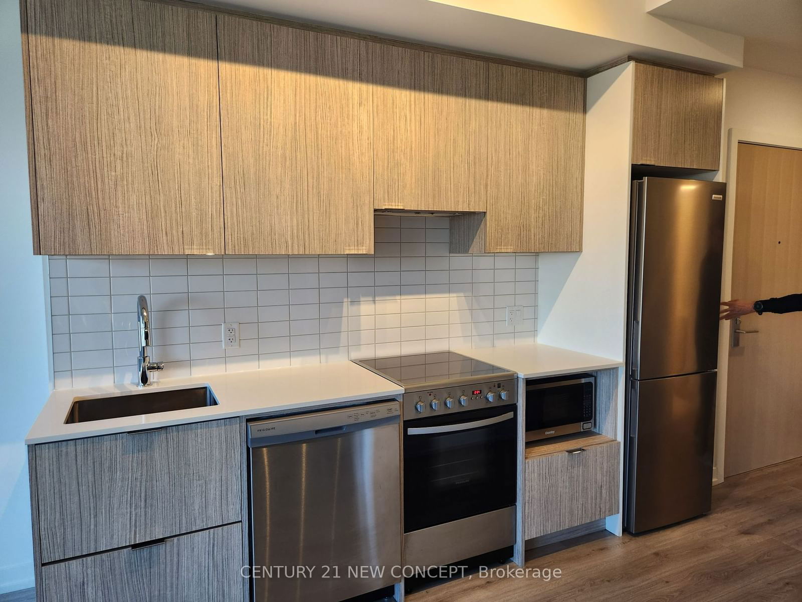 395 Bloor St E, unit 1907 for rent