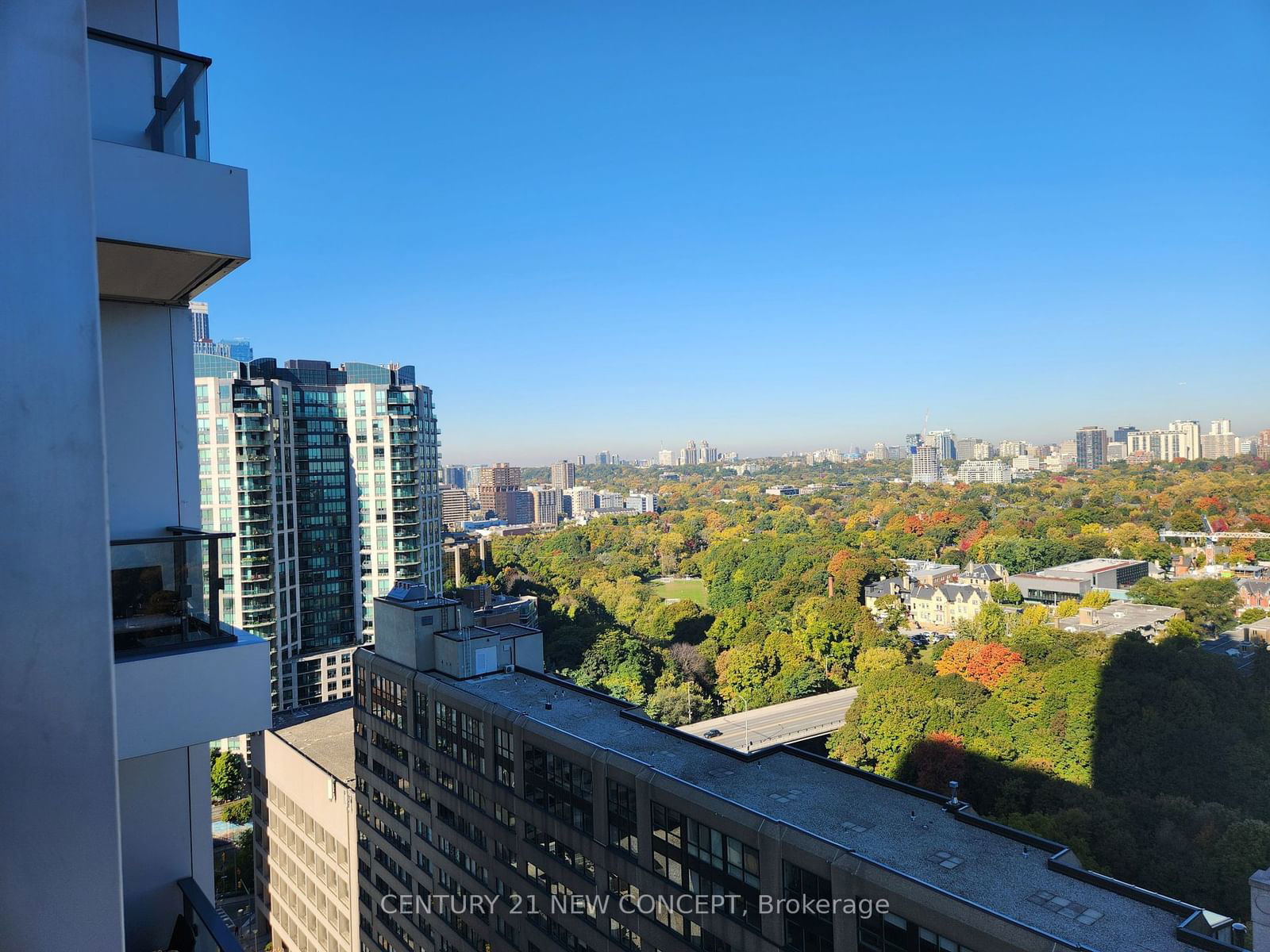 395 Bloor St E, unit 1907 for rent