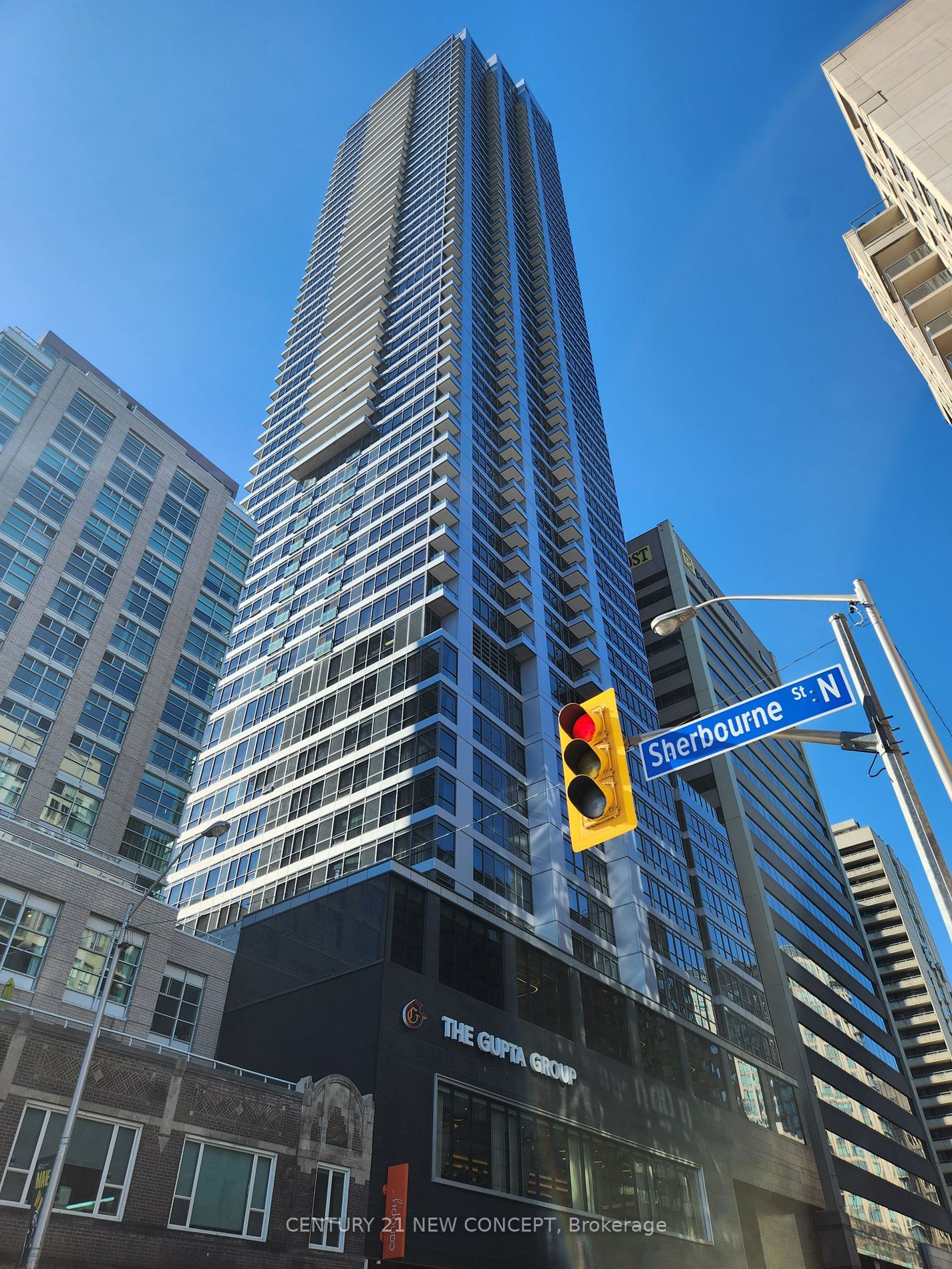 395 Bloor St E, unit 1907 for rent