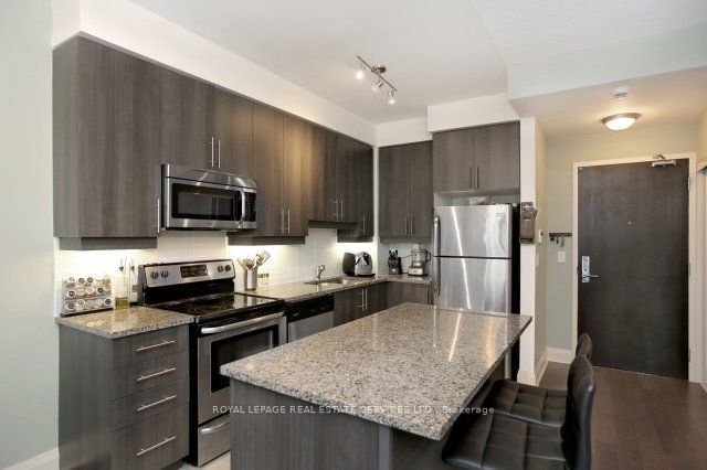 1185 The Queensway, unit 1021 for rent