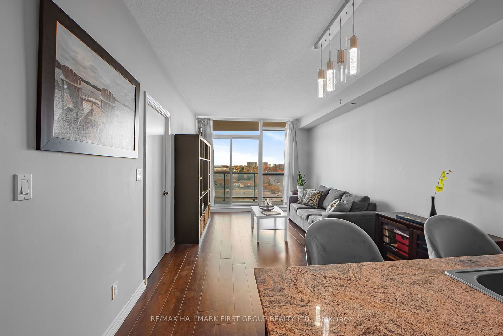 1328 Birchmount Rd, unit 808 for sale