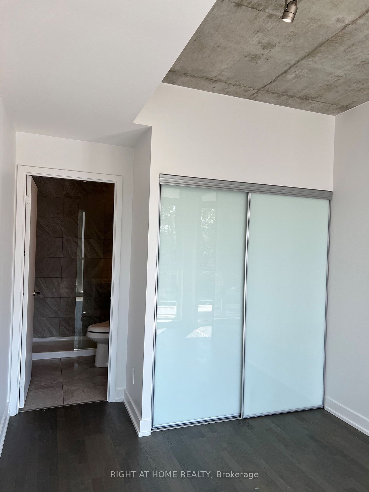 1238 Dundas St E, unit 306 for sale