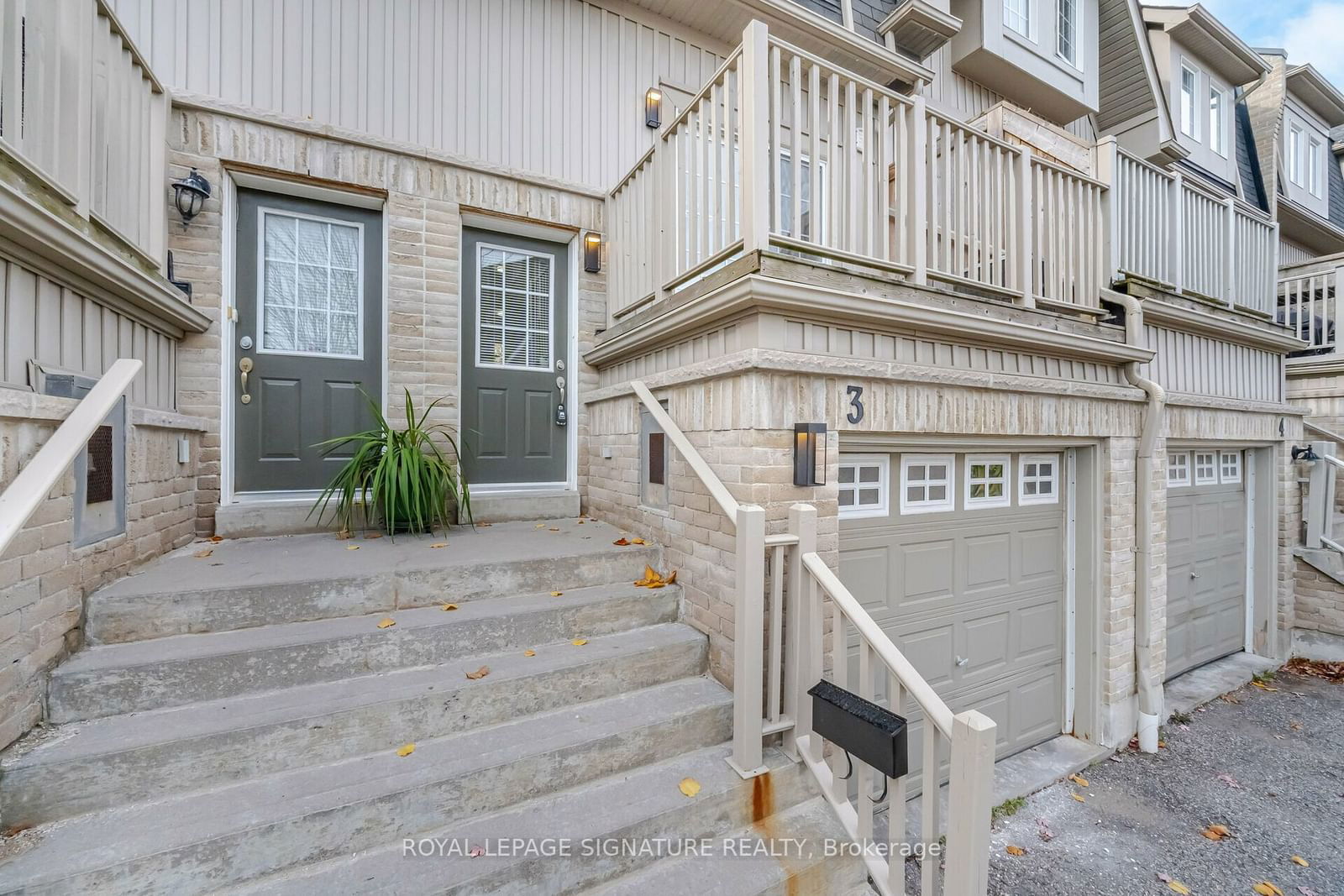 Strathmore Townhomes, Pickering, Toronto