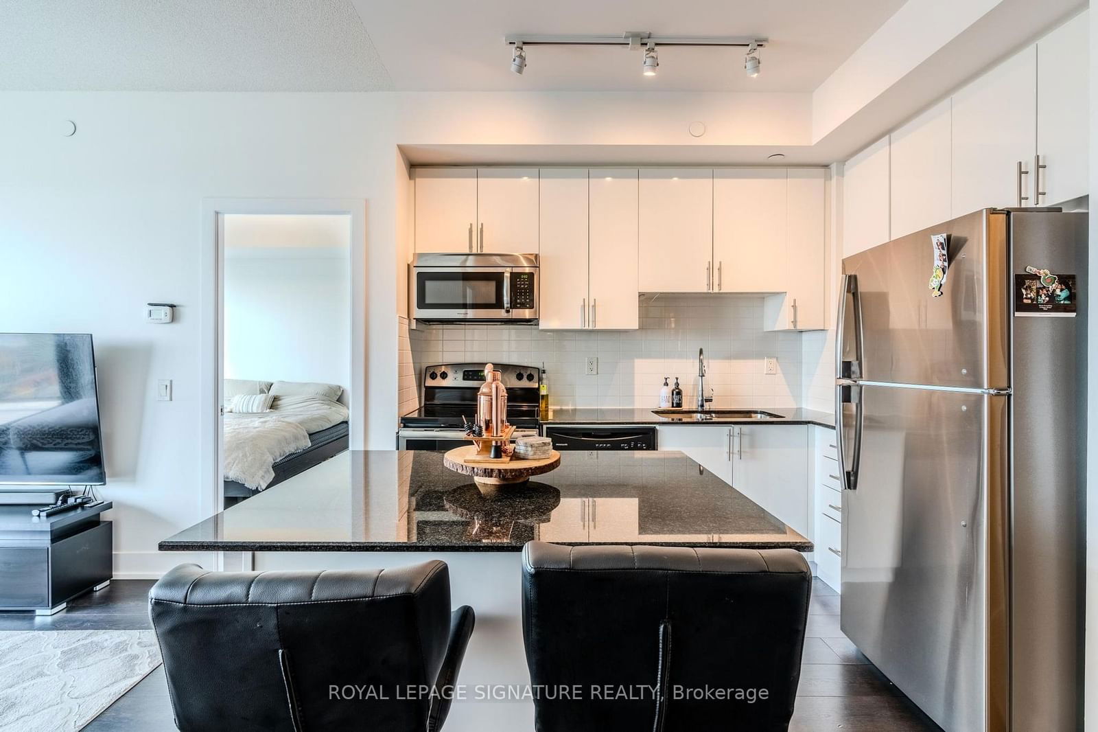 1215 Bayly St, unit PH206 for rent