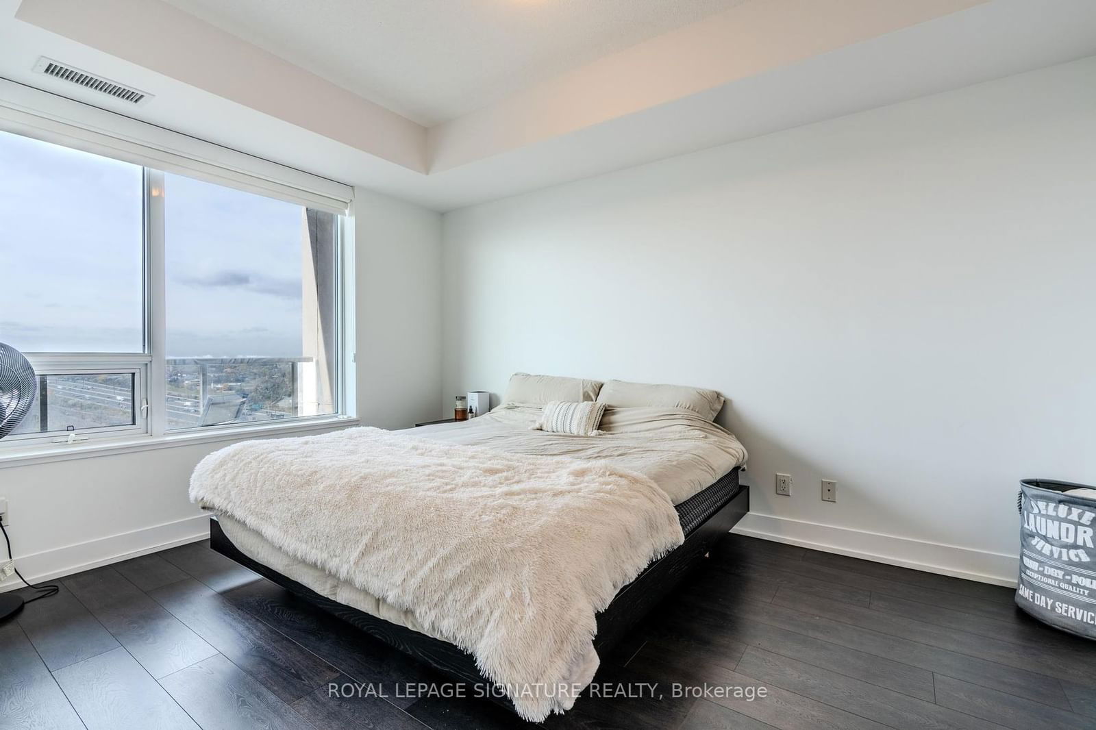 1215 Bayly St, unit PH206 for rent