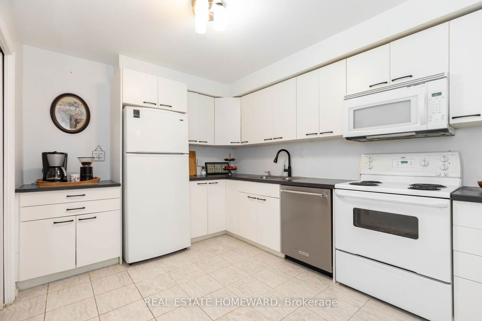 90 Edgewood Ave, unit 118 for sale