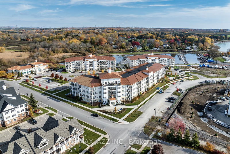 50 Lakebreeze Dr, unit 126 for sale