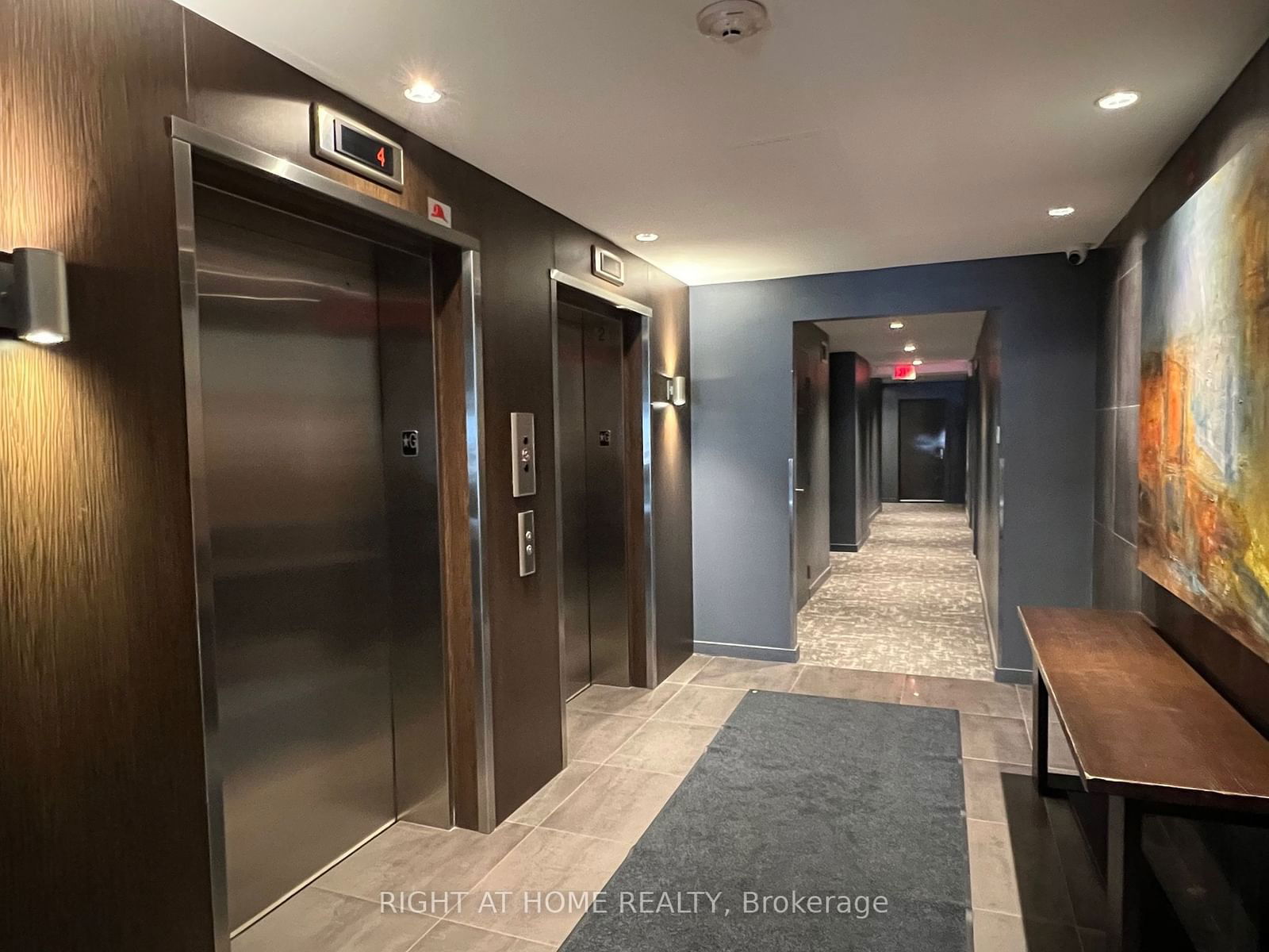 625 Queen St E, unit 607 for sale