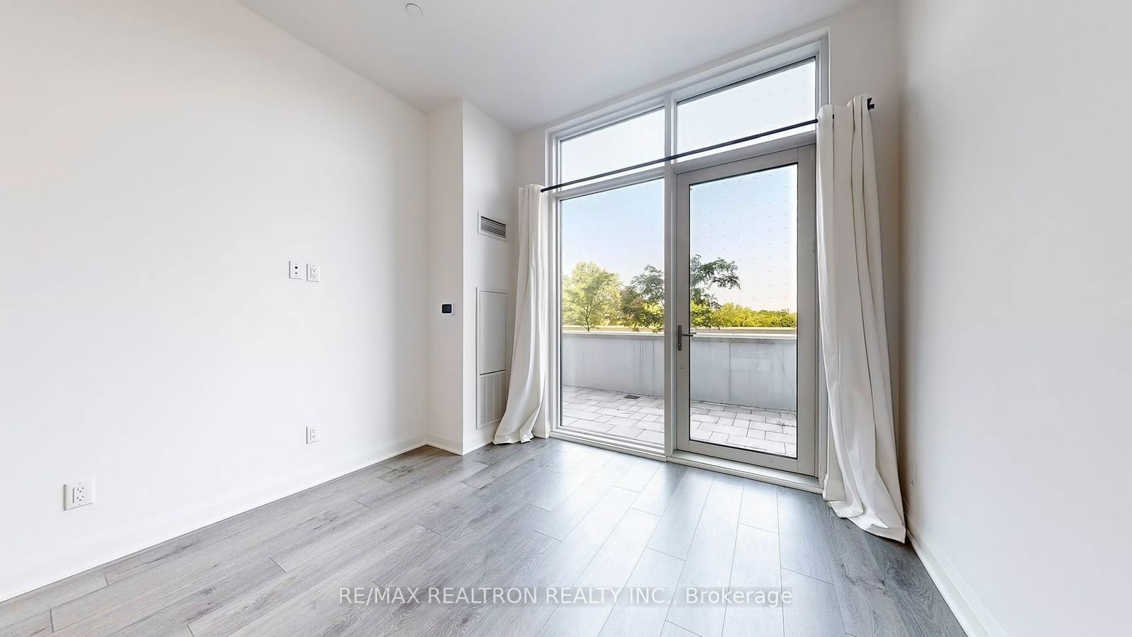 3220 Sheppard Ave E, unit 107 for rent