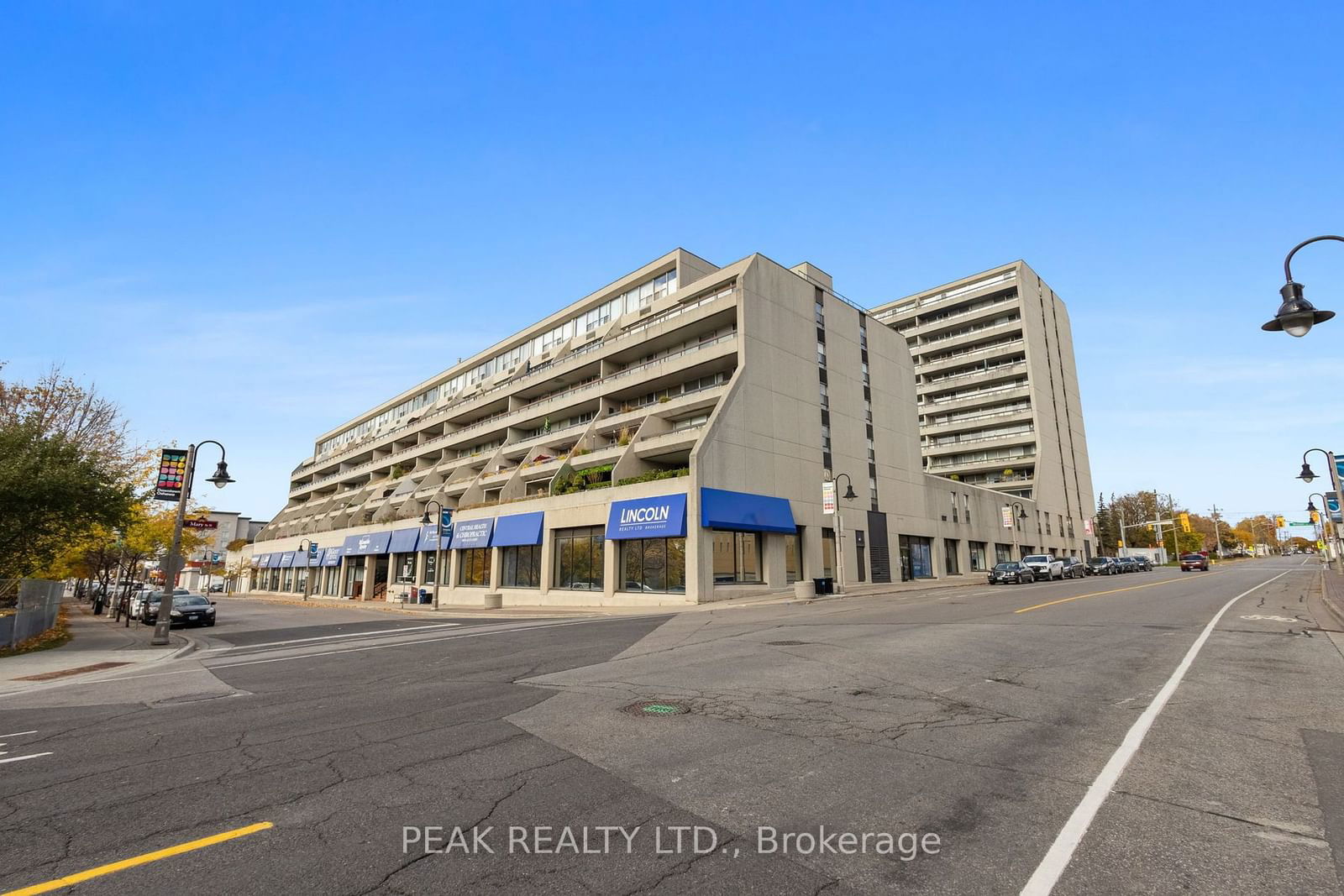 Mclaughlin Square Condos, Oshawa, Toronto