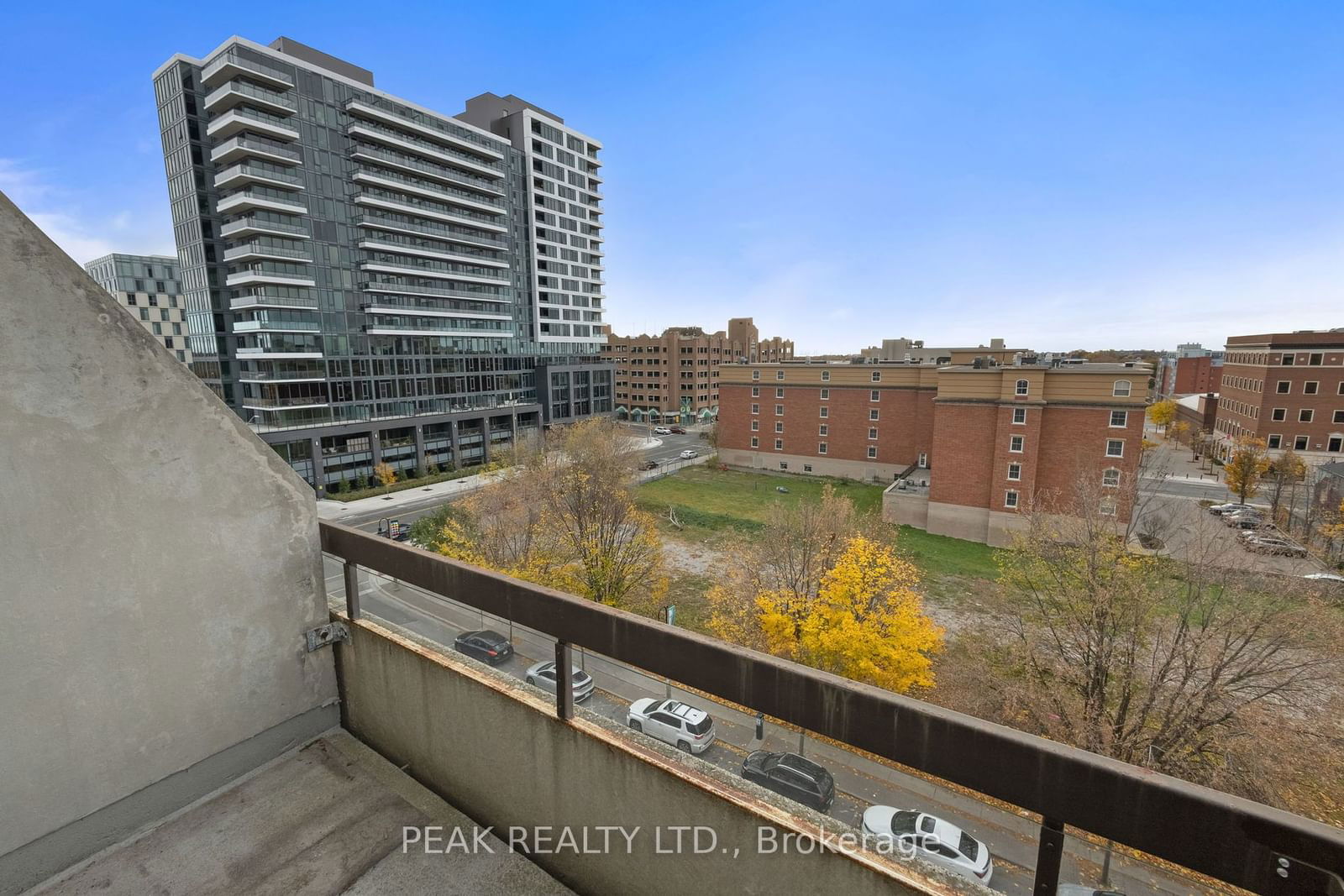 Mclaughlin Square Condos, Oshawa, Toronto