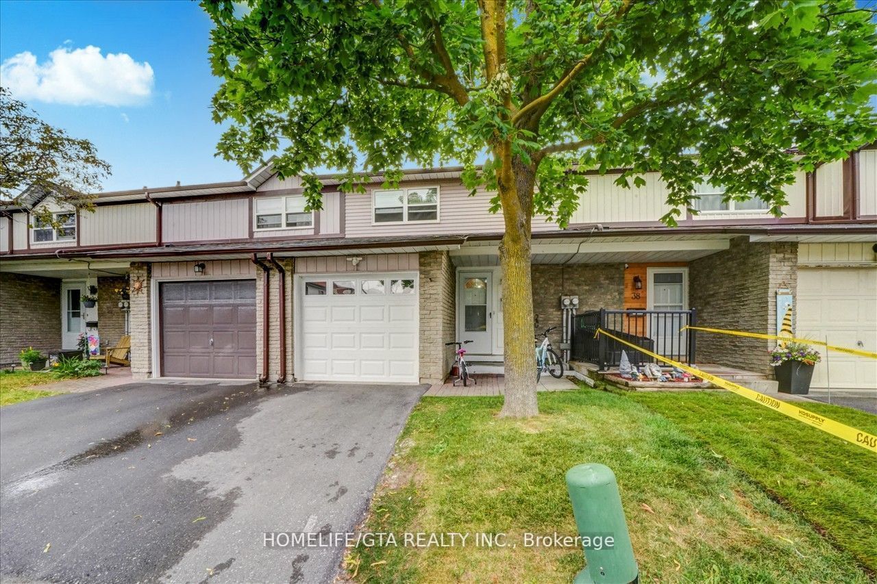 540 Dorchester Townhomes, Oshawa, Toronto