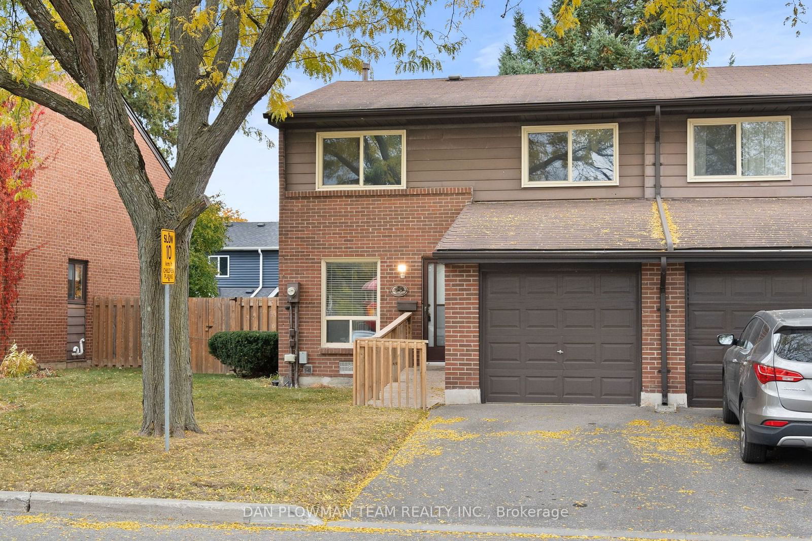 Sarasota Village Townhomes, Oshawa, Toronto